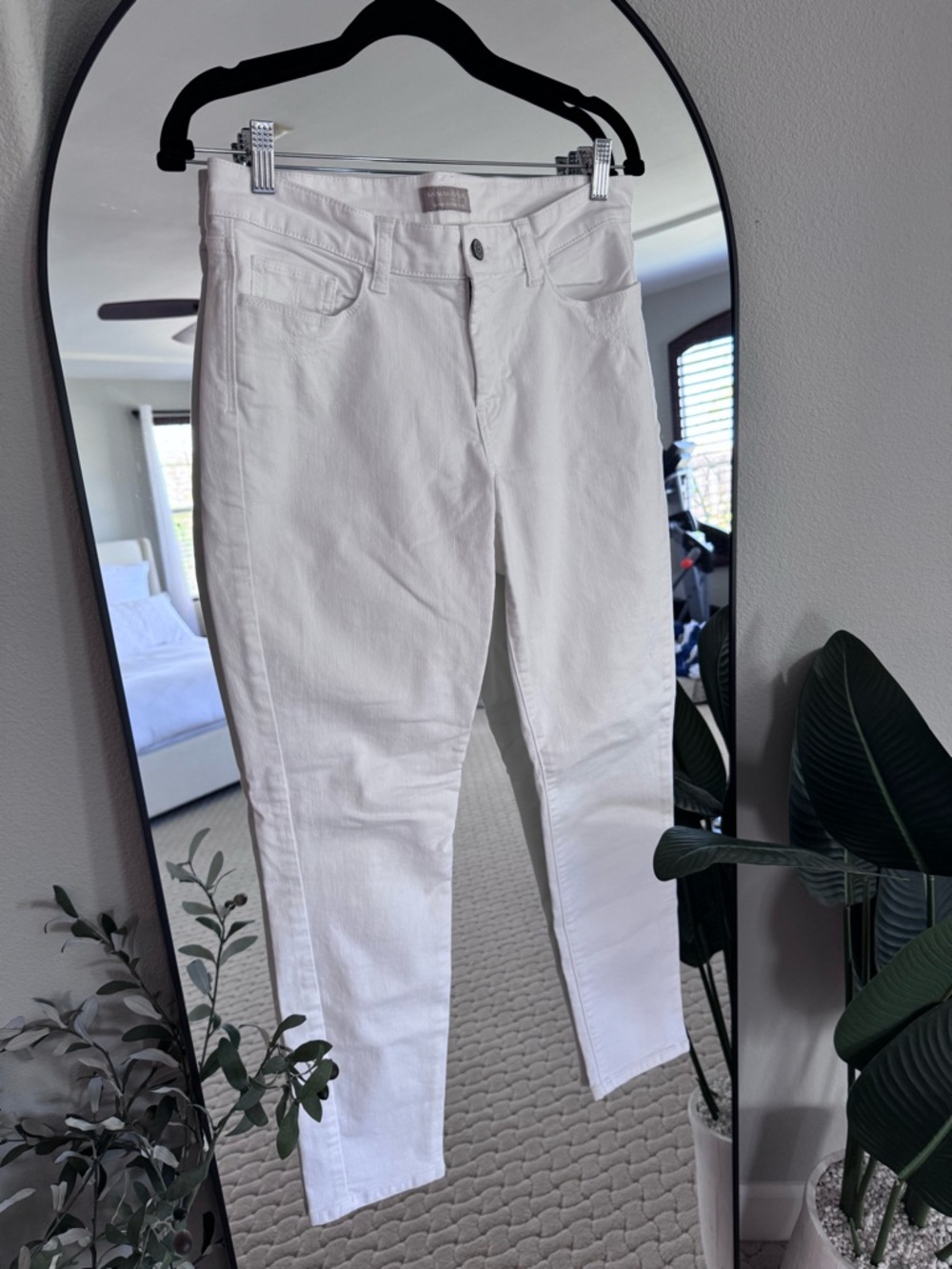 Banana Republic White Skinny Jeans